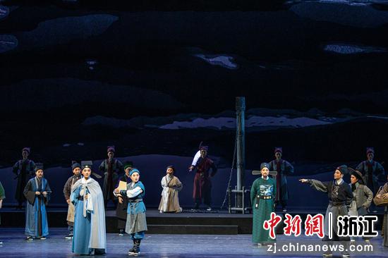 新编历史故事剧《却金亭》的演出现场。 杭州市演艺业协会 供图
