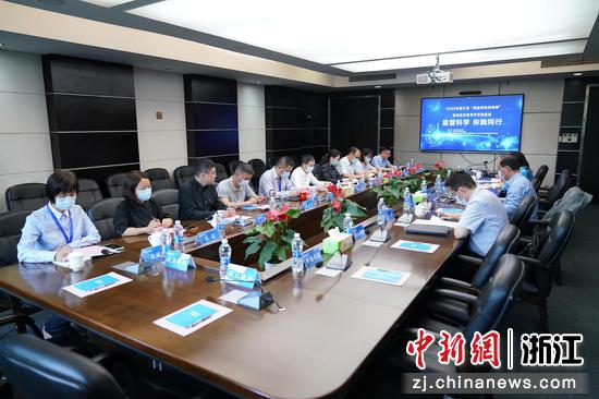 浙江省2022年“药品科技活动周”启动仪式现场。周其 供图