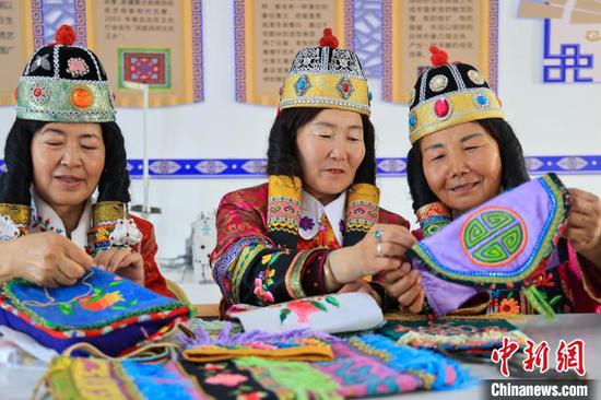 新疆博湖：繡出幸福生活