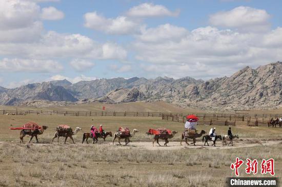 新疆福海百萬阿勒泰羊牧場文化旅游節啟幕