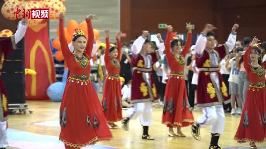 新疆阿克蘇舉辦二次元文化節 參與者：享受新鮮與快樂