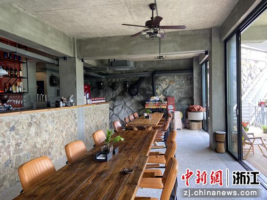 建在吴畲村的咖啡馆。 林波 摄