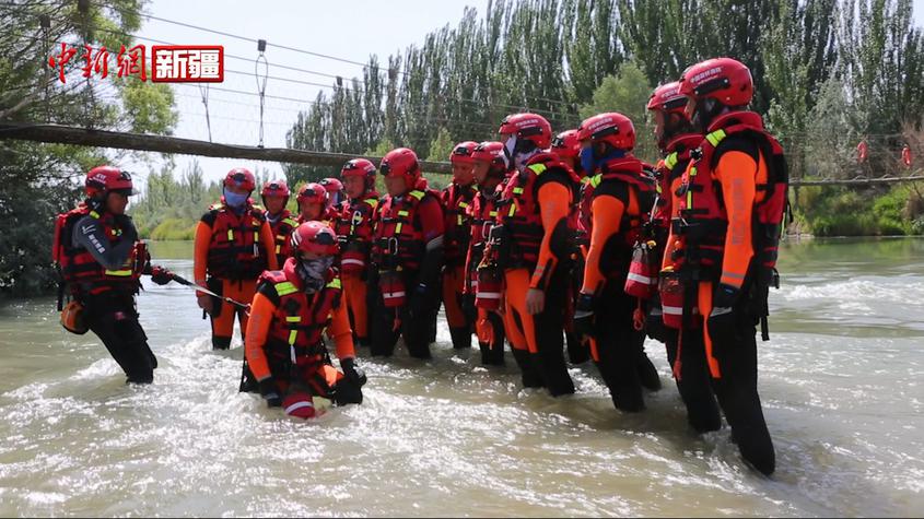 新疆巴州：“森林卫士”塔河流域实战训练备救援
