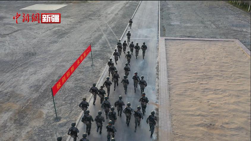 新疆阿克苏军分区开展“卫国戍边尖兵”比武竞赛