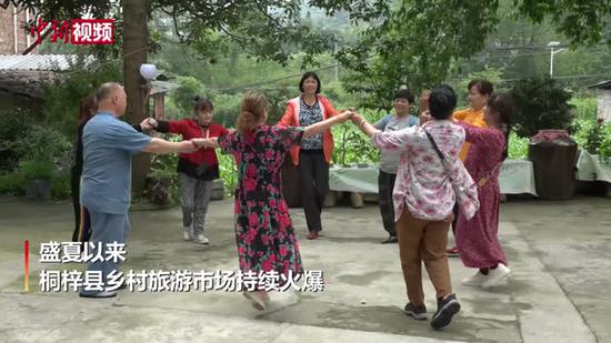 贵州一乡村避暑游“火热” 盛夏涌入6万游客