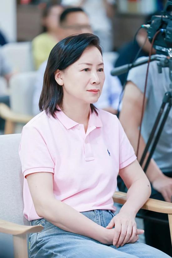 郑桂岚出席活动