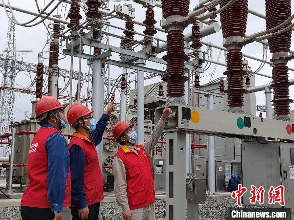 新疆加快推進超高壓電網建設