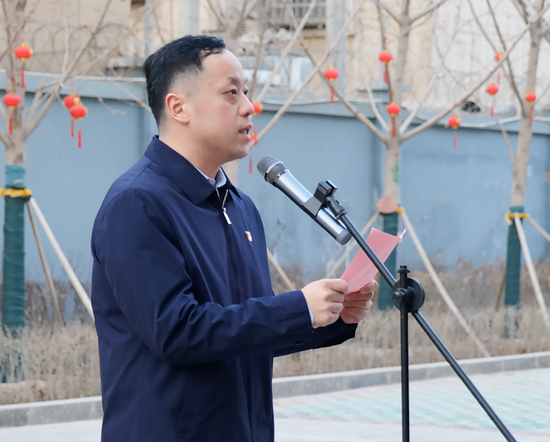 图为吕林青与浙江省援疆指挥部和杭州市援疆指挥部干部人才分享援疆心得和体会。