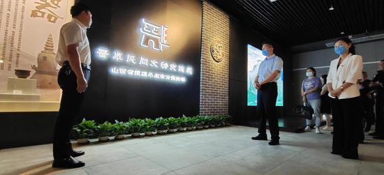 阜康市博物馆三楼为晋阜民间文物交流展厅 马艺佳摄