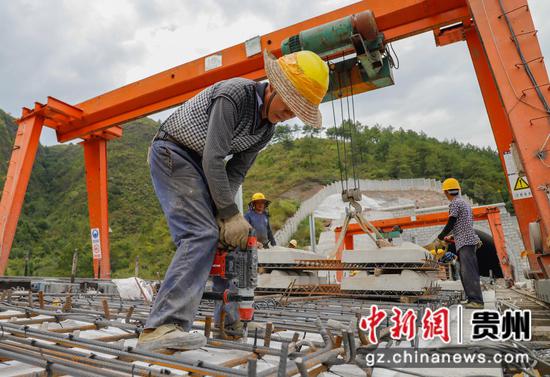 贵南高铁贵州段五标全力推进工程建设