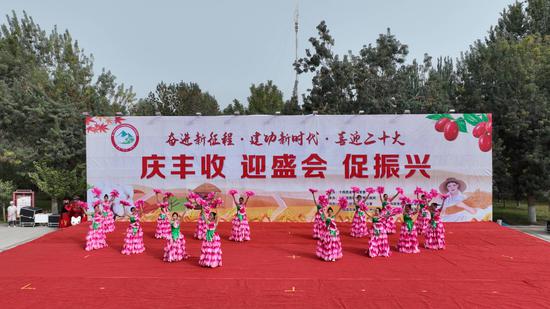 十四团开展系列活动庆祝2022中国农民丰收节