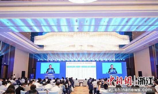 第二届中国资本市场高质量发展峰会在杭州启幕。 主办方 供图