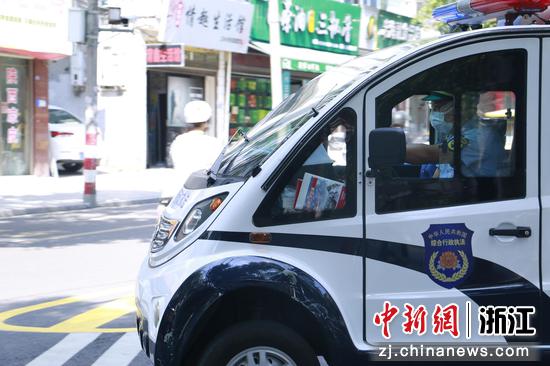 泰顺县综合执法局人员“全员上街”专项行动 泰顺执法局供图
