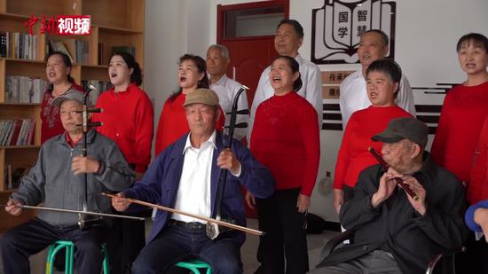 新疆兵团退休人员组建老年乐队