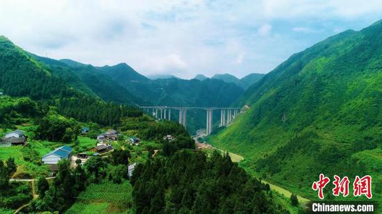 贵州正习高速公路。 中建国际投资(贵州)有限公司供图