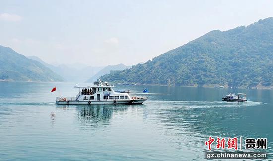 贵州省渔业船舶突发水上安全事件应急演练在罗甸举行