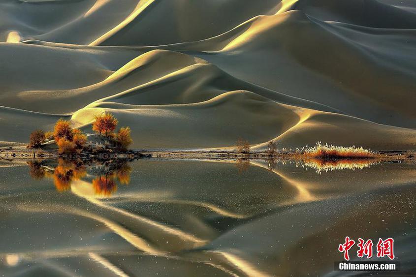“沙漠明珠”新疆葫蘆島最美觀賞季 盡顯安寧深遠幽靜