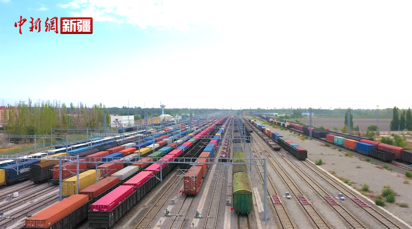 今年經新疆霍爾果斯鐵路口岸通行中歐（中亞）班列超6000列