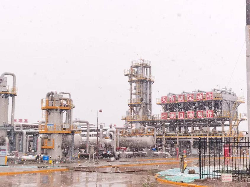 新疆油田呼图壁储气库进入冬季供气期。薛梅 摄

