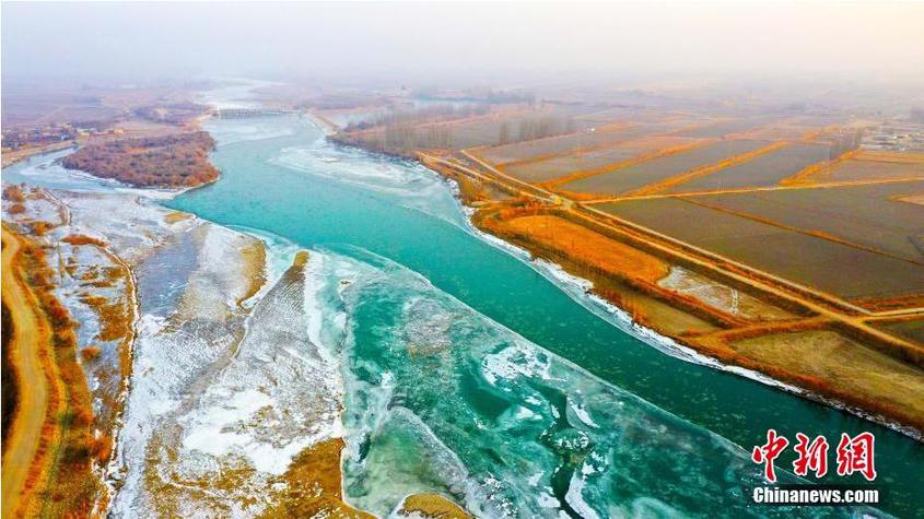 开都河是新疆境内的第四大河流，一条独具特色的内陆河。 斯·才层 摄