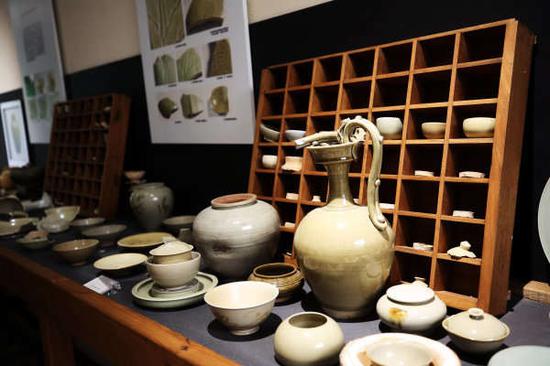 娄林峰收集的历代瓯窑瓷器碎片