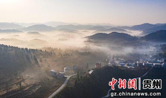 2023年1月6日，贵州省铜仁市松桃苗族自治县盘石镇黄连村风景如画。