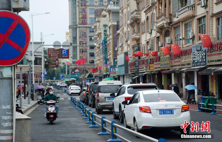 （新春走基層）中國邊境城市廣西東興活力逐漸恢復