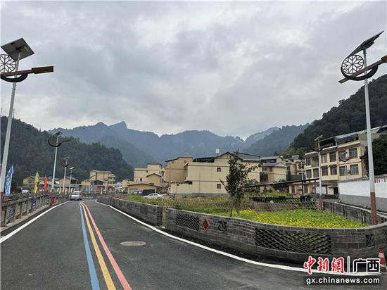 长垌村基础设施建设完善。陶振英 摄 长垌村基础设施建设完善。陶振英 摄