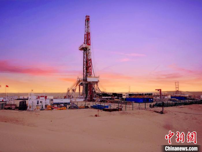 超珠峰高度！新疆石油钻井为何频出新深度？