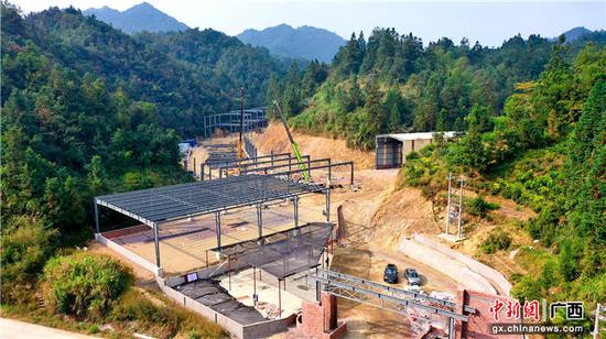 2022年11月,位于金秀镇的乡村振兴农业产业科技示范园施工画面。金秀粤桂协作办供图 2022年11月,位于金秀镇的乡村振兴农业产业科技示范园施工画面。金秀粤桂协作办供图