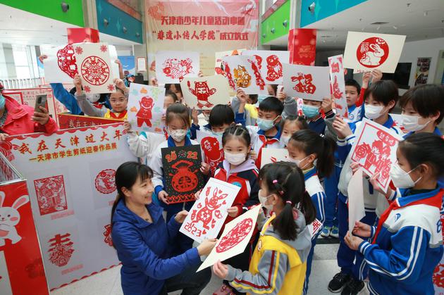 天津市少年儿童活动中心成立“非遗小传人学院”。 天津市少年儿童活动中心供图