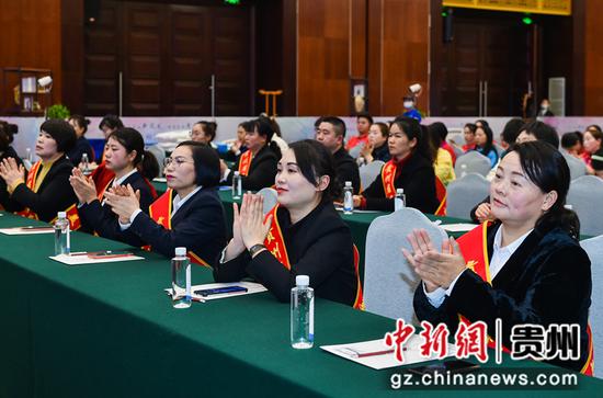 闭幕式现场 康瑜 摄