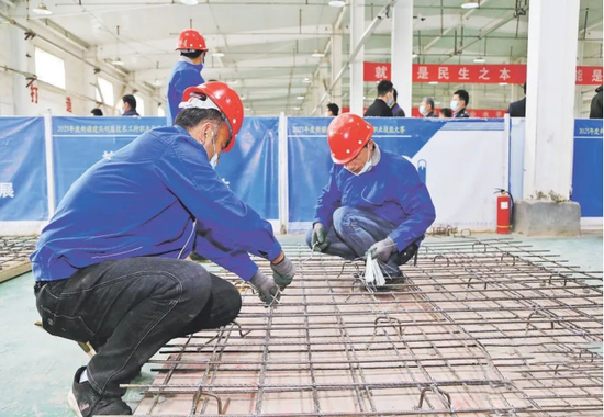 新疆喀什地区今年计划培训建筑工匠3万余人次 新增就业1.35万人