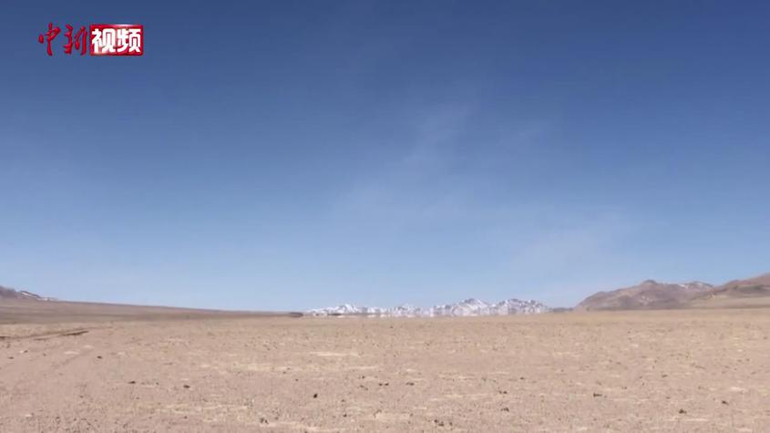 第三次新疆科考：阿爾金山奇特地平線“下”的雪山