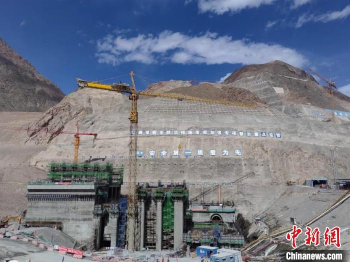历时3年半 新疆大石峡水利枢纽工程完成“三过半”目标