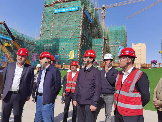 此次培训由新疆住房和城乡建设厅主办，昌吉回族自治州住房和城乡建设局、中建新疆建工（集团）有限公司承办。