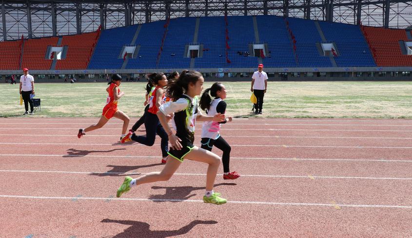新疆昌吉州2023年中小学生(青少年）阳光体育田径运动会开幕（组图）