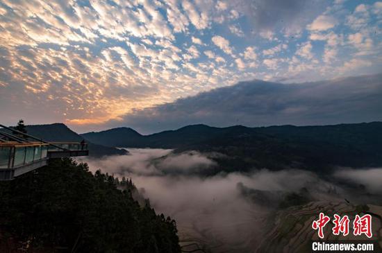 5月12日，在贵州从江县拍摄的加榜梯田美景。　吴德军 摄