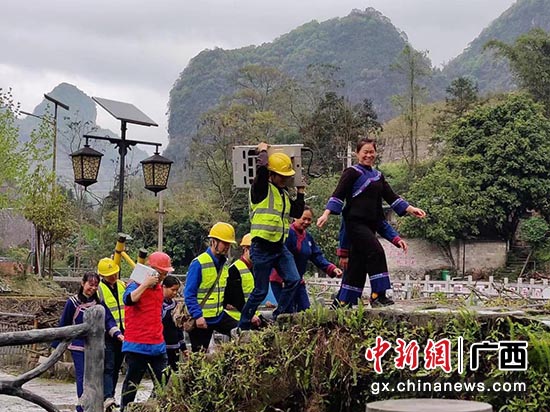 中国移动5G落户河池环江毛南族自治县。林峰 摄