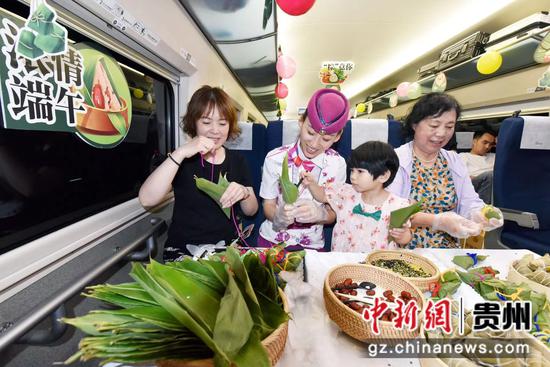 图为活动现场。 沈向全 摄