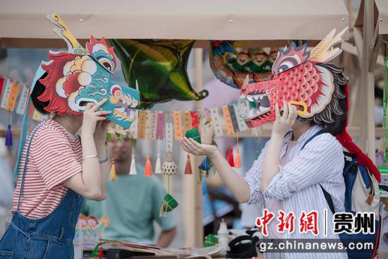 图为活动现场。 张杰 摄