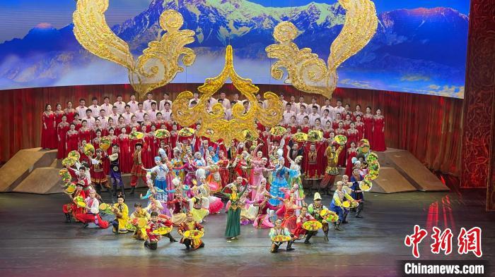 歌舞为媒 如何讲好新疆故事？