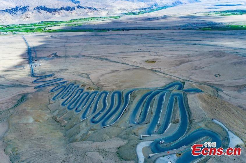 Aerial view of Panlong Ancient Road in Taxkorgan Tajik Autonomous County in Kashgar Prefecture, northwest China's Xinjiang Uygur Autonomous Region. (Photo: China News Service/Wang Jiufeng)
