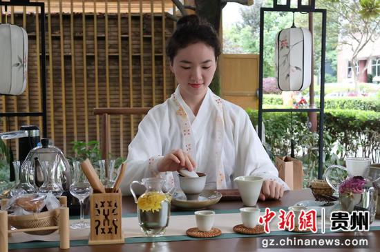 图为活动现场。刘美伶 摄 图为活动现场。刘美伶 摄