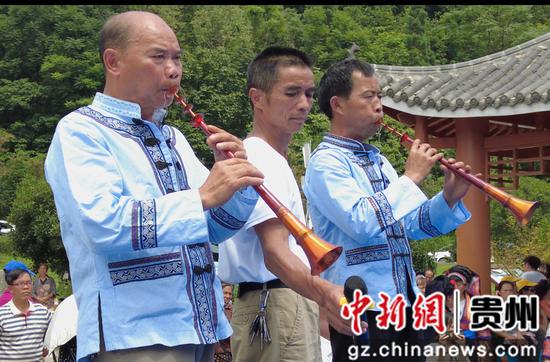 贵州普定县多地举办“我们的节日·布依六月六”系列活动