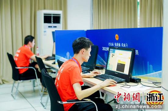 7月26日，杭州区块链应用操作员职业技能竞赛现场。上城总工会 供图