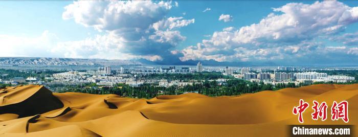 新疆吐魯番市系列攝影作品亮相“西部名市·絲路名都”攝影作品邀請展