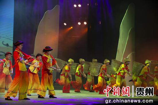 8月5日，册亨县《音画布依》首次在兴义市开演。印象黔西南  供图
