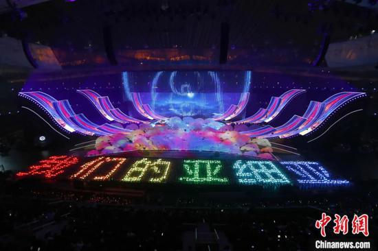 2019年5月，亚洲文明对话大会亚洲文化嘉年华活动在位于北京的国家体育场举行。富田 摄
