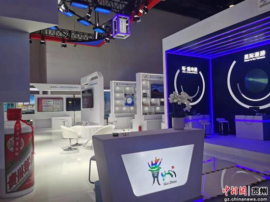 图为正在搭建中的贵州展区 贵州省商务厅供图 图为正在搭建中的贵州展区 贵州省商务厅供图